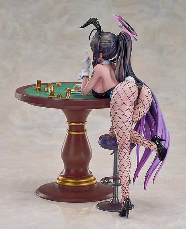 Blue Archive - Kakudate Karin - 1/7 - Bunny, Game Playing Ver. (Good Smile Arts Shanghai, Good Smile Company) - Image 2