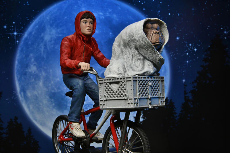 E.T. / E.T. & Elliott 40th Anniversary Display Figure - Image 12