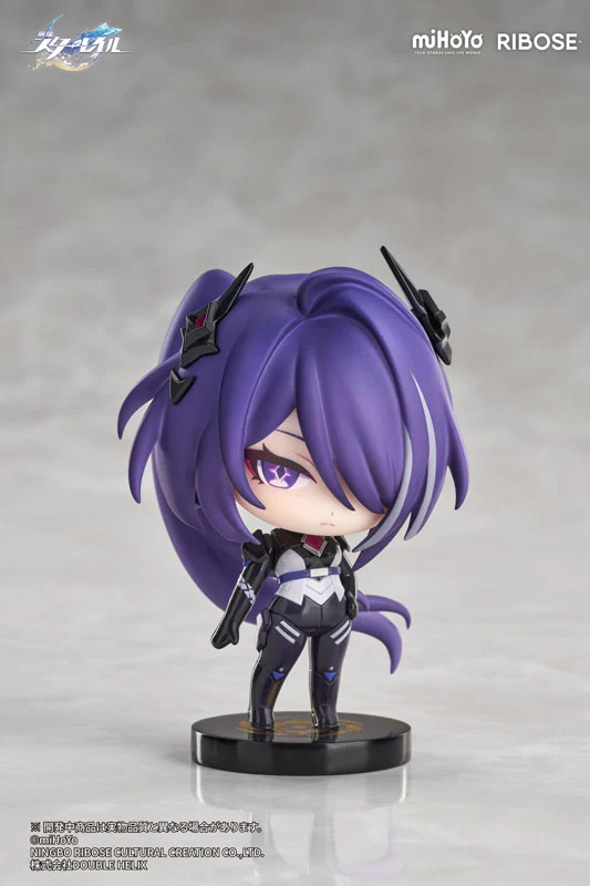 Honkai: Star Rail - Acheron - Honkai: Star Rail Nameless' Guest Medal Q Version Figure - Honkai: Star Rail Nameless' Guest Medal Series (Ribose) - Image 3