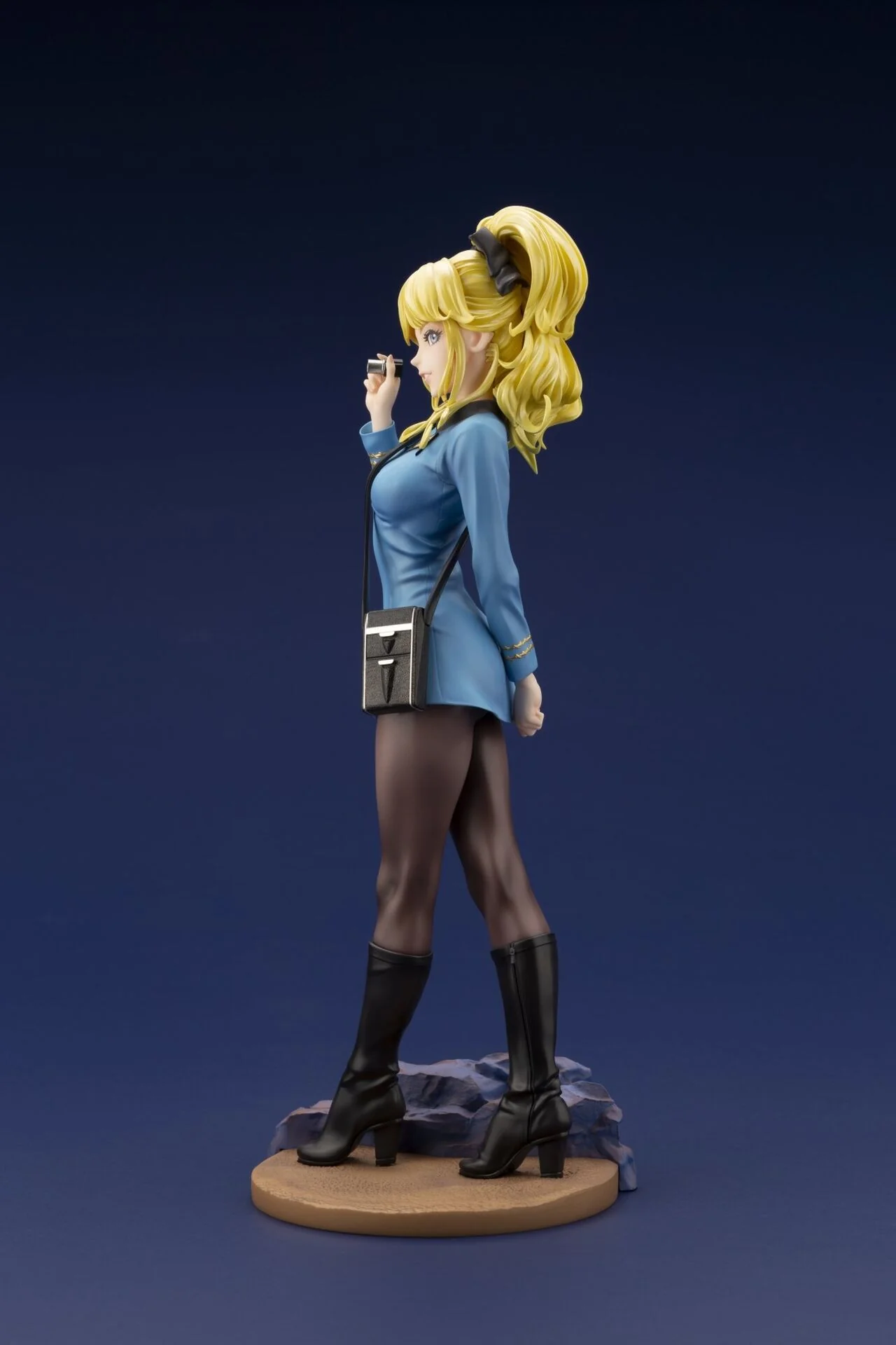 Star Trek - Star Trek: The Original Series - Bishoujo Statue - Medical Officer - 1/7 - Limited Edition (Kotobukiya) [Shop Exclusive] - Image 3